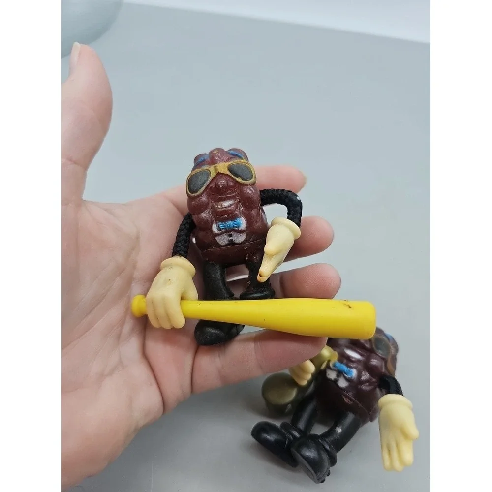 Vintage California Raisins Figures 1988 Lot Of 2 Saxophone Baseball Man‎